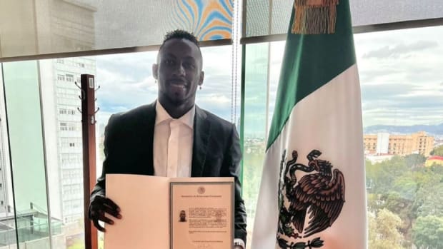 Quiñones recibió su carta de naturalización y pronto lo veremos debutar en El Tri